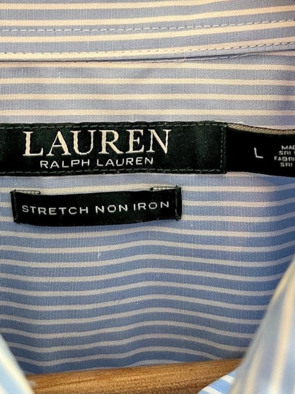 Lauren Ralph Lauren Striped Stretch Non-Iron Shirt in Blue & White Size Large - Picture 3 of 10